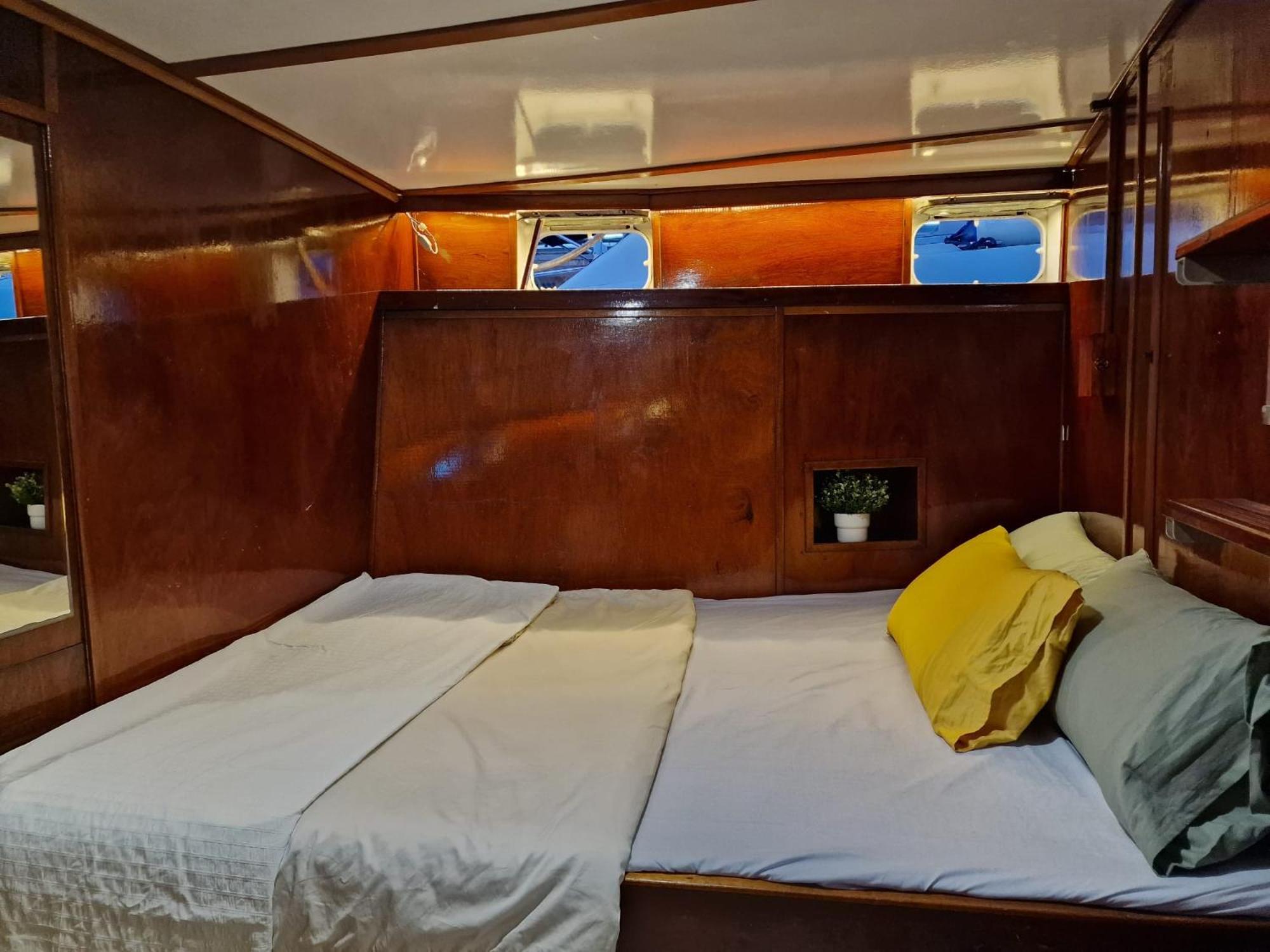 Classic Boat Hotel na wodzie Barcelona